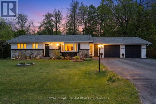 5643 FICKO CRESCENT  Ottawa, ON K1X 1H3