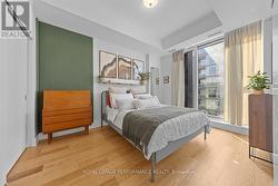 Lots of space and a Juliette balcony to boot - 
