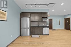 Party room kitchen - 