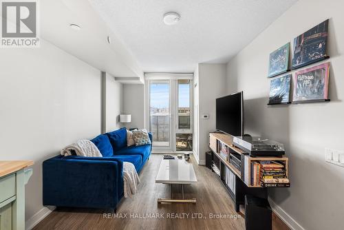 315 - 38 MONTE KWINTER COURT  Toronto, ON M3H 0E2