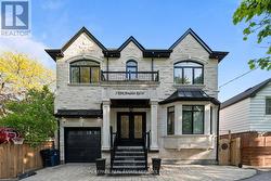 5 KIRK BRADDEN ROAD W Toronto, ON M8Y 2G1