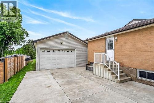 7344 Dickenson Road E, Glanbrook, ON 
