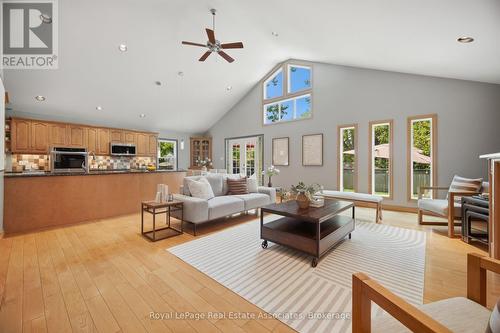 32 Plaxton Drive, Toronto, ON 