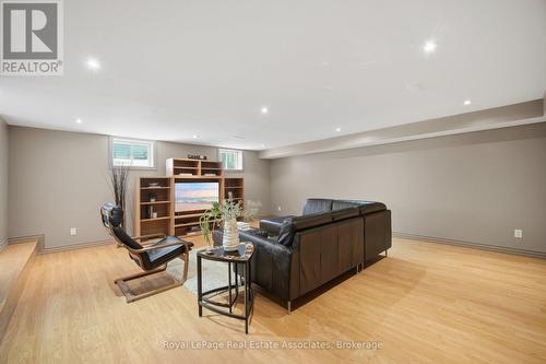 32 Plaxton Drive, Toronto, ON 