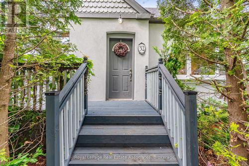 32 Plaxton Drive, Toronto, ON 