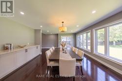 Dining Area - 