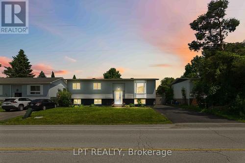 34 FRINGEWOOD DRIVE  Ottawa, ON K2S 1V1