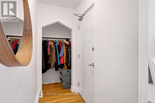3 - 34 LAVERGNE STREET , Ottawa, Ontario K1L 5G3 3