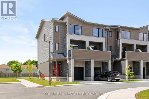 52 - 530 GATESTONE ROAD  London South (South U), ON N6M 0A2