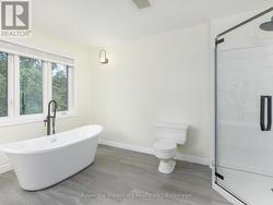 Ensuite - 