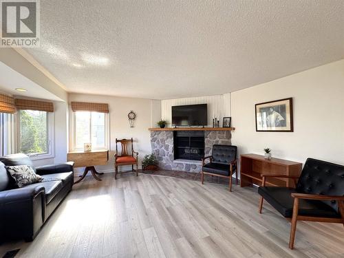 32 Champlain St, Sault Ste. Marie, ON 