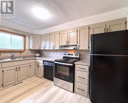 32 Champlain St, Sault Ste. Marie, ON 