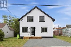 27 Blake AVE Sault Ste. Marie, ON P6B 4X5
