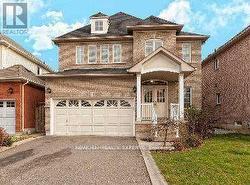 10 MILKWEED CRESCENT Brampton, ON L7A 1T8