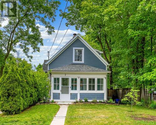 7 ALBERT STREET  Halton Hills, ON L7G 2A8