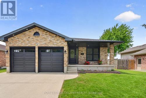 56 PARKVIEW CRESCENT  Strathroy-Caradoc (Se), ON N7G 4B1
