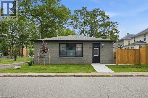 5196 FOURTH Avenue  Niagara Falls, ON L2E 1P4
