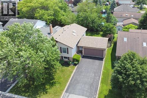 32 Mcmaster Drive, Caledonia, ON 
