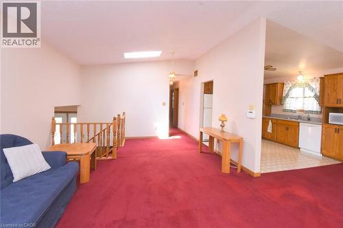 32 Mcmaster Drive, Caledonia, ON 
