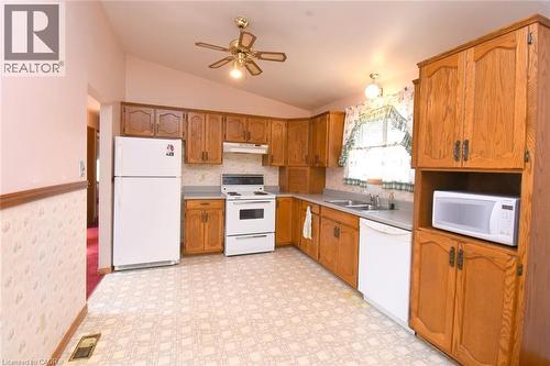 32 Mcmaster Drive, Caledonia, ON 