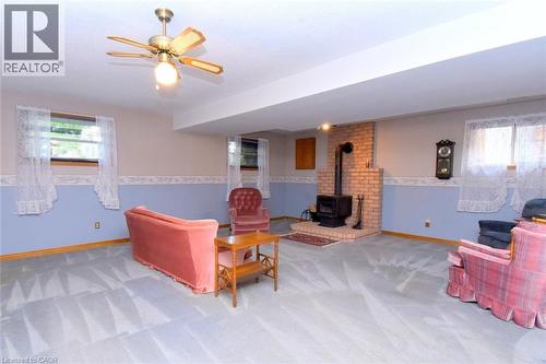 32 Mcmaster Drive, Caledonia, ON 