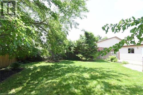 32 Mcmaster Drive, Caledonia, ON 