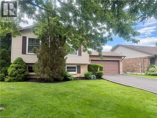 32 Mcmaster Drive, Caledonia, ON 