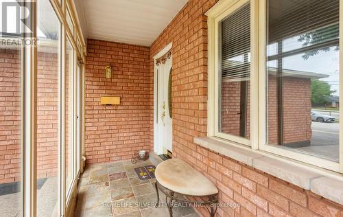 303 Hickory Circle, Oakville, ON 