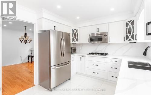 303 Hickory Circle, Oakville, ON 