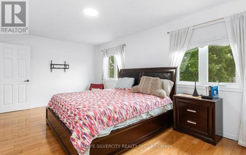 303 Hickory Circle, Oakville, ON 