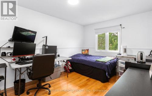 303 Hickory Circle, Oakville, ON 