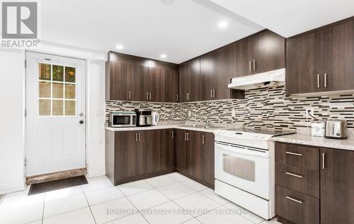 303 Hickory Circle, Oakville, ON 