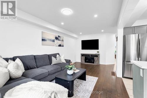 824 Cook Crescent, Shelburne, ON 