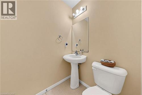 110 Activa Avenue Unit# A5, Kitchener, ON - Indoor Photo Showing Bathroom