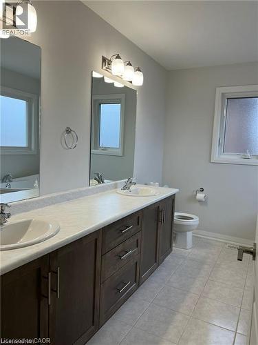 45 Bur Oak Drive, Thorold, ON 