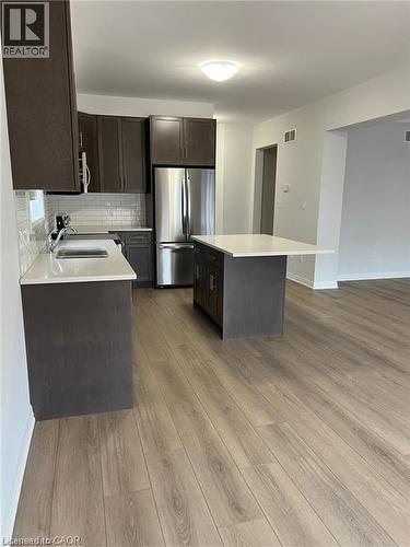 45 Bur Oak Drive, Thorold, ON 
