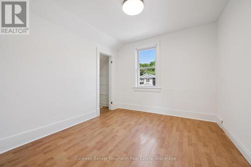 179 Elizabeth Street, Guelph (St. Patrick'S Ward), ON - Indoor Photo Showing Other Room