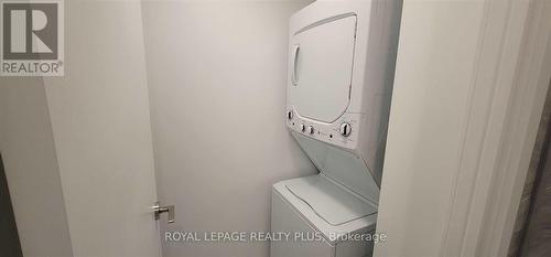 1807 - 39 Roehampton Avenue E, Toronto, ON 