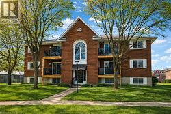 565 GREENFIELD Avenue Unit# 106  Kitchener, ON N2C 2P3
