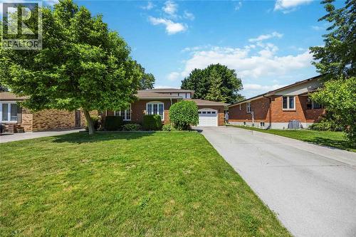 617 WINCHESTER CRESCENT  Sarnia, ON N7S 4R1