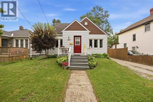 267 Ross AVENUE  Sarnia, ON N7T 1K1