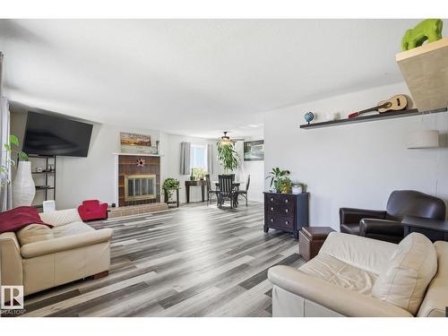 12340 St Albert Tr Nw, Edmonton, AB 