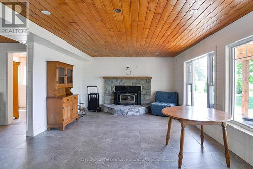21 Ellery Road, Georgian Bay (Baxter), ON - Indoor Photo Showing Living Room With Fireplace