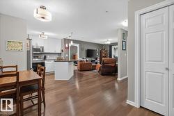 #103 2203 44 AV NW  Edmonton, AB T6T 0G5