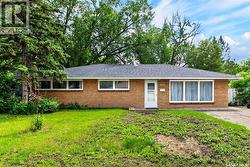 1837 GRANT DRIVE  Regina, SK S4S 4V5