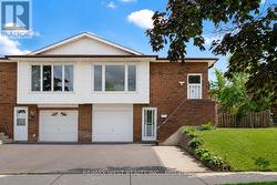 95 CRAYFORD DRIVE Toronto, ON M1W 3B5
