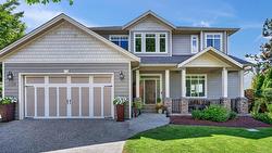 1124 Peak Point Drive  West Kelowna, BC V1Z 4A9