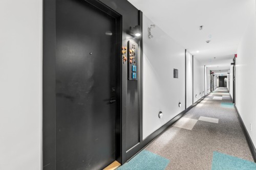 Mud Room - 311-85 Rue De Castelnau O., Montréal (Villeray/Saint-Michel/Parc-Extension), QC - Indoor Photo Showing Other Room