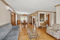 Salon - 