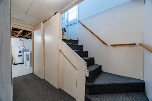 Staircase - 415 Av. Thorncrest, Dorval, QC 